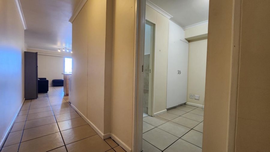 To Let 1 Bedroom Property for Rent in Salt River Western Cape
